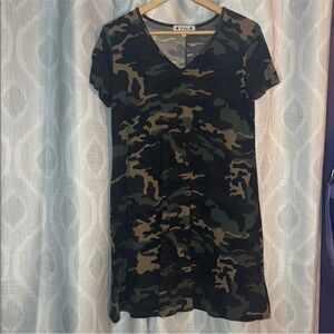 Wilde T-Shirt Dress Green Camouflage Size M